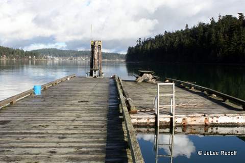 Empty dock at Cornet Bay