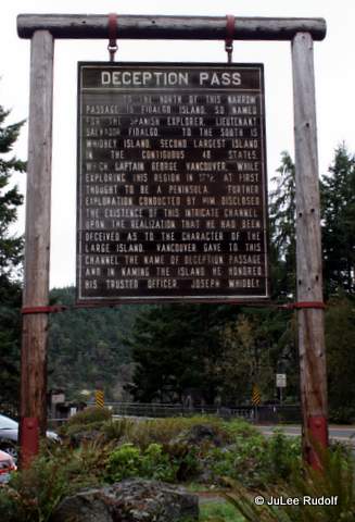 Sign just south of Deception Pass Bridge