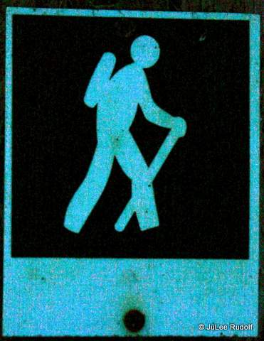 Trail marker at Sharpe Park