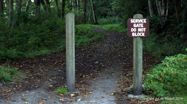 Sign at trail head at the end of Cornet Bay Road that leads to Hoypus Point